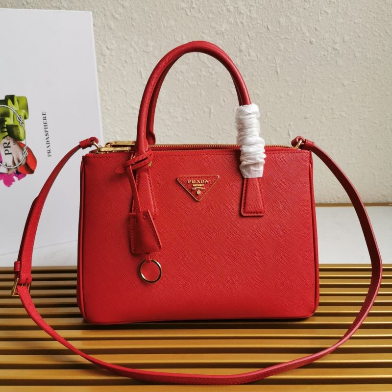 Pra*a shopping bags
